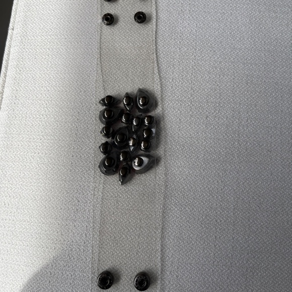 Cuff bracelet in faux red 'stones' and clear plastic. - Picture 14 of 15